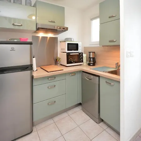 Lovely In With Kitchen *