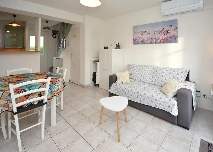 2 Bedroom Cozy In *